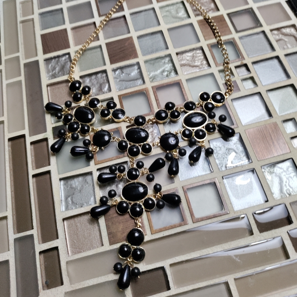 Vintage Black Faceted necklace